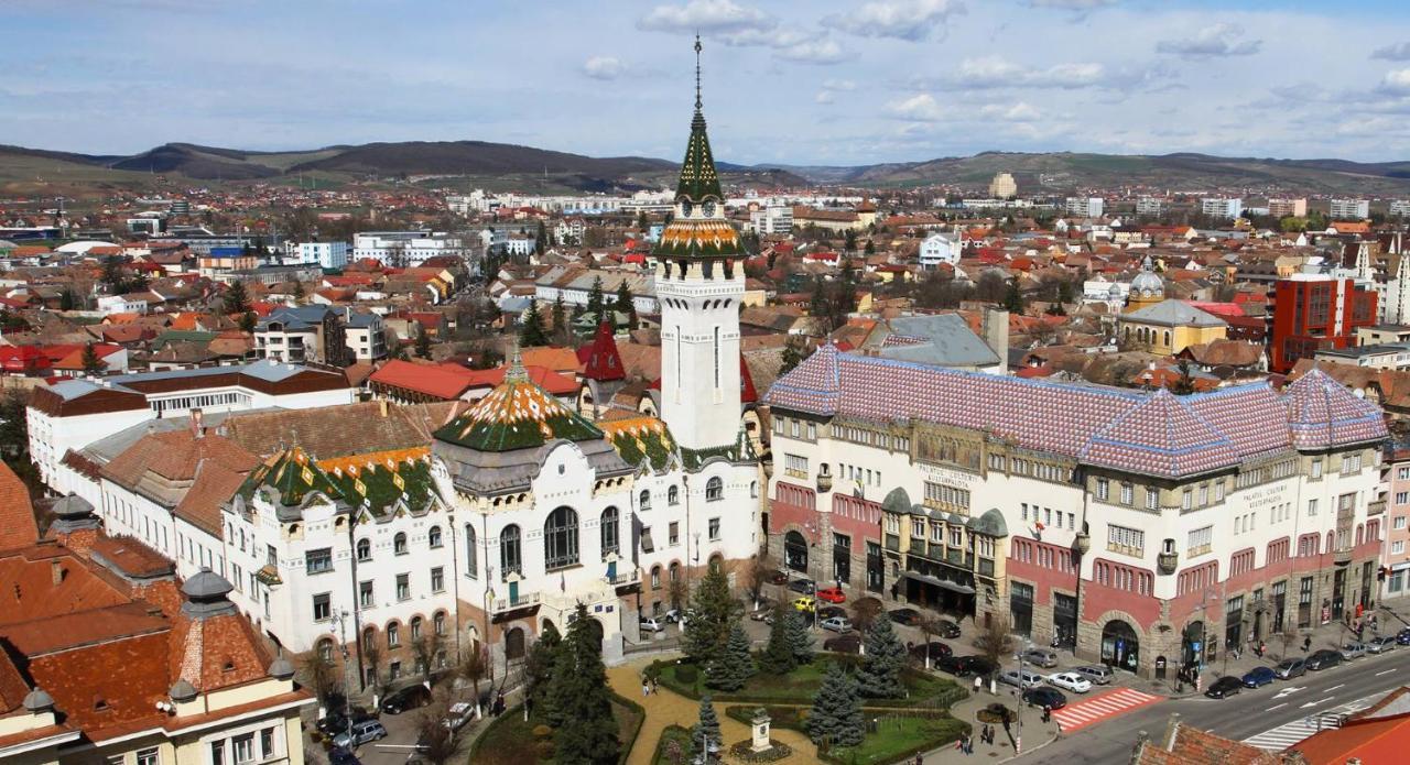Butterfly Apartment-Hidden Gem In The Heart Of Târgu-Mureş エクステリア 写真