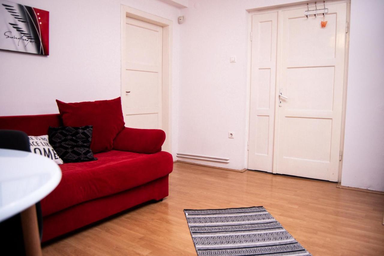 Butterfly Apartment-Hidden Gem In The Heart Of Târgu-Mureş エクステリア 写真